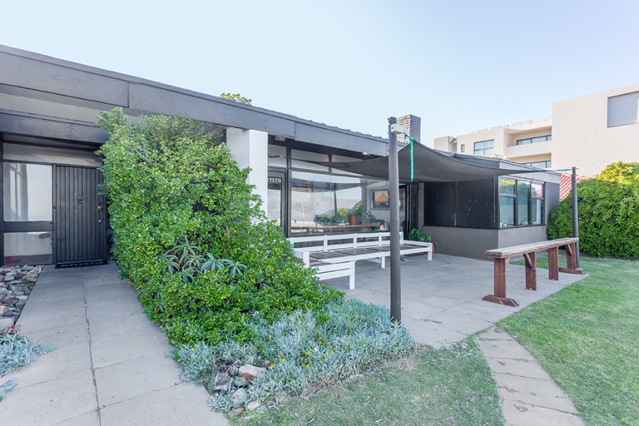 4 Bedroom Property for Sale in Beachfront Western Cape
